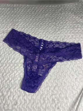 Victorias Secret Purple Lace Thong Panties Size Small